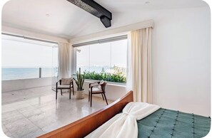 4 bedrooms, iron/ironing board, Internet, bed sheets - Luxury Ocean Front Penthouse - Olas Altas, Puerto Vallarta (Puerto Vallarta)