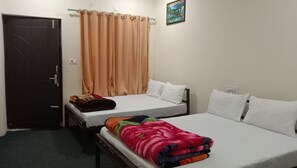 标准四人房, 山景 | 免费 WiFi