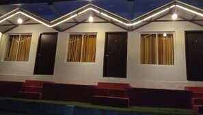 スタンダード 4 人部屋 マウンテンビュー | 外観