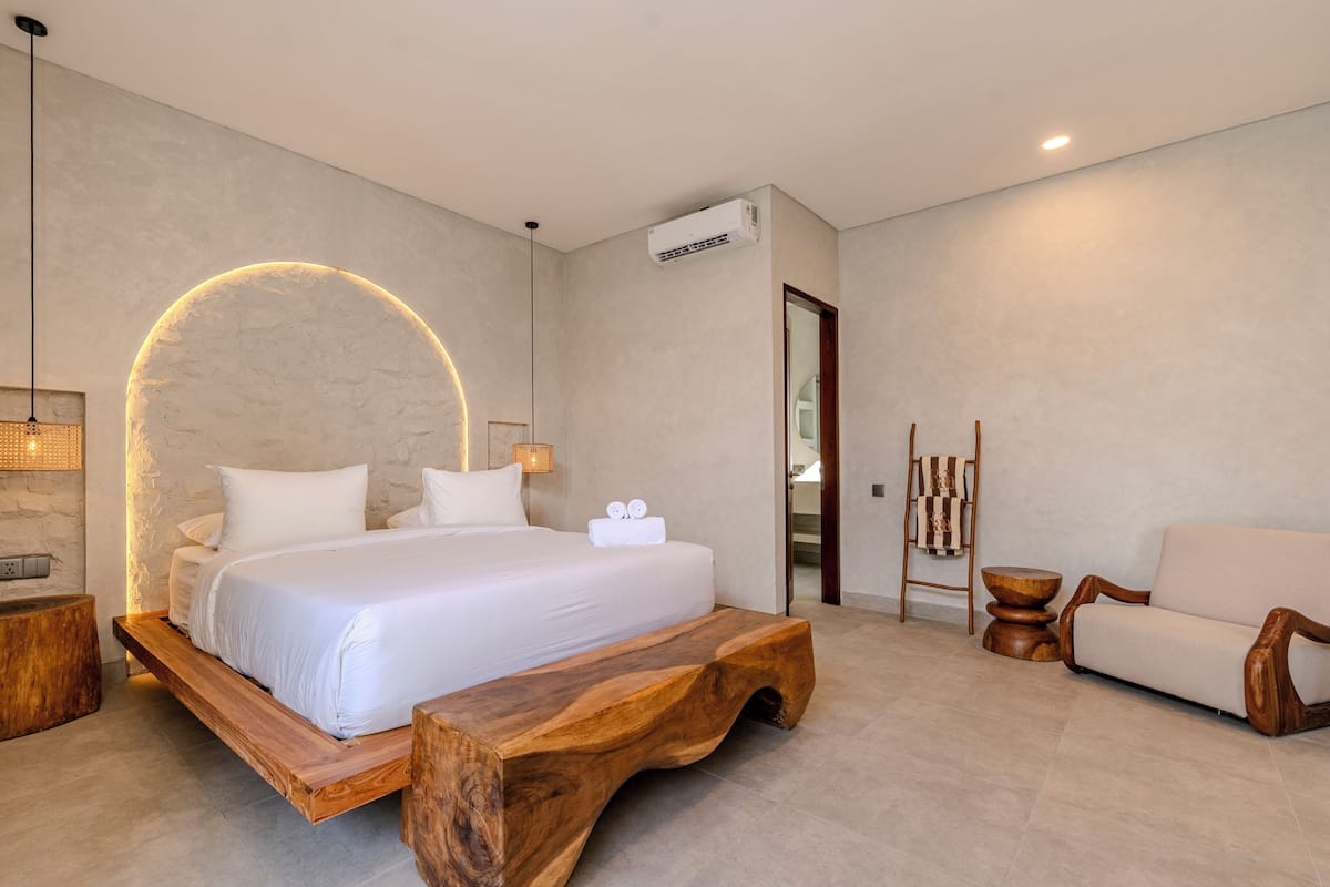 Deluxe Double Room | Premium bedding, down comforters, minibar, in-room safe