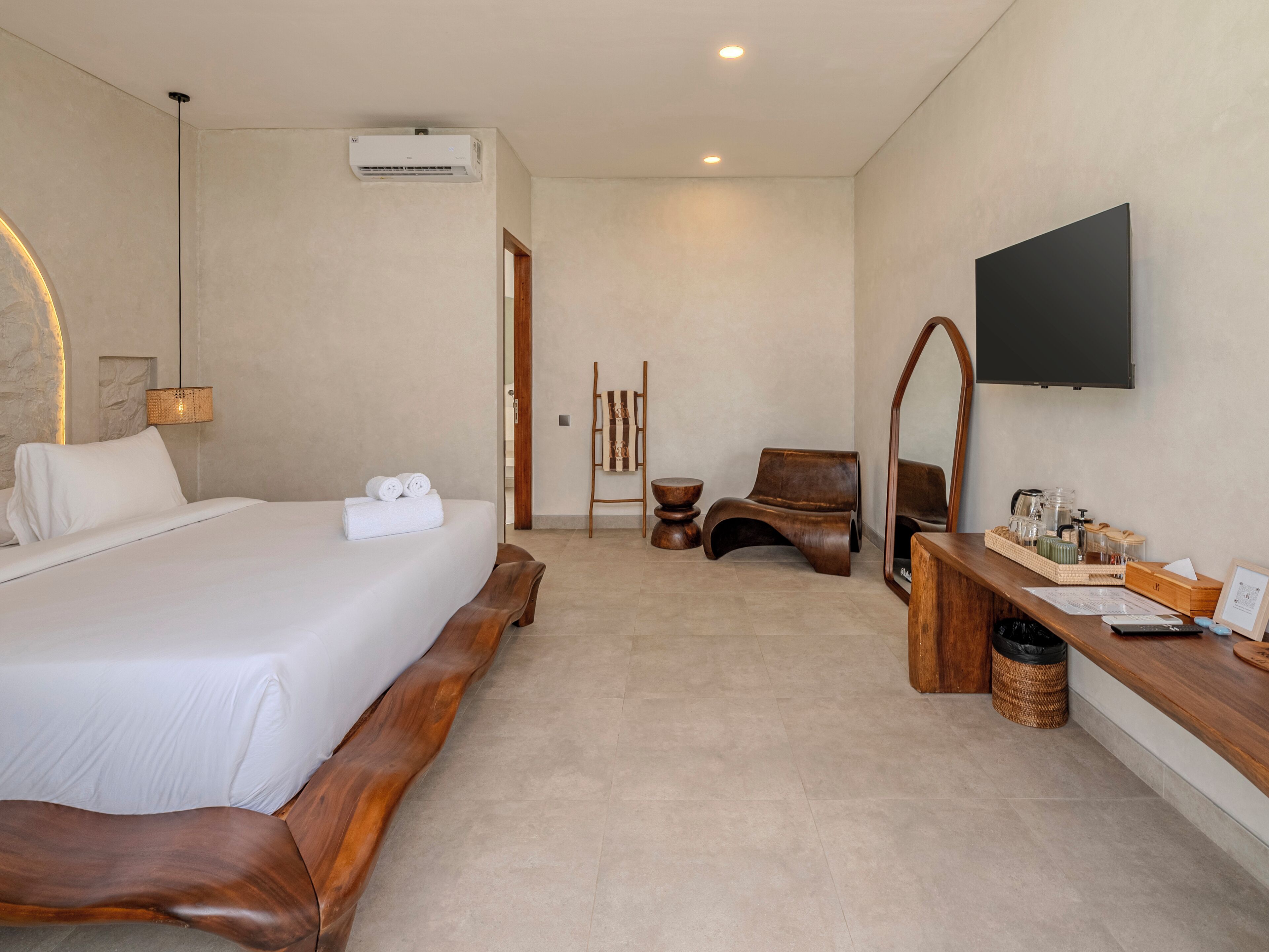 Deluxe Double Room | Premium bedding, down duvets, minibar, in-room safe