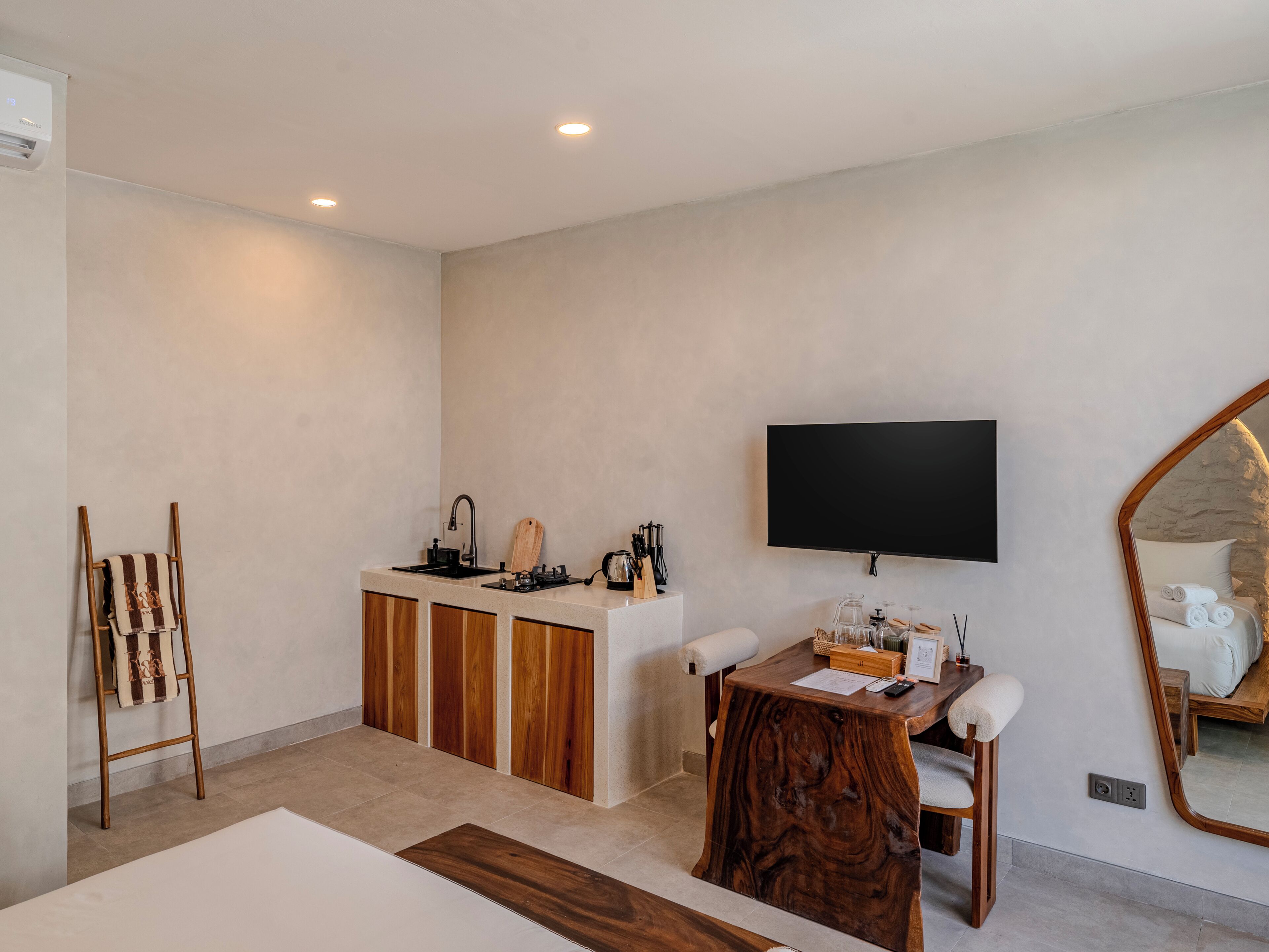 Studio Suite Deluxe | Bộ đồ giường cao cấp, chăn bông, minibar, két bảo mật tại phòng 