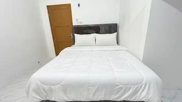 Habitación Deluxe doble | Escritorio, wifi gratis, ropa de cama