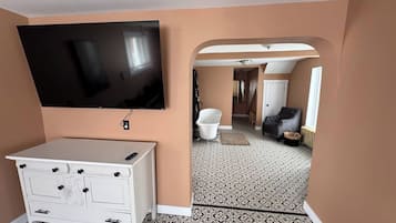 House, 1 Bedroom, Balcony | Interior