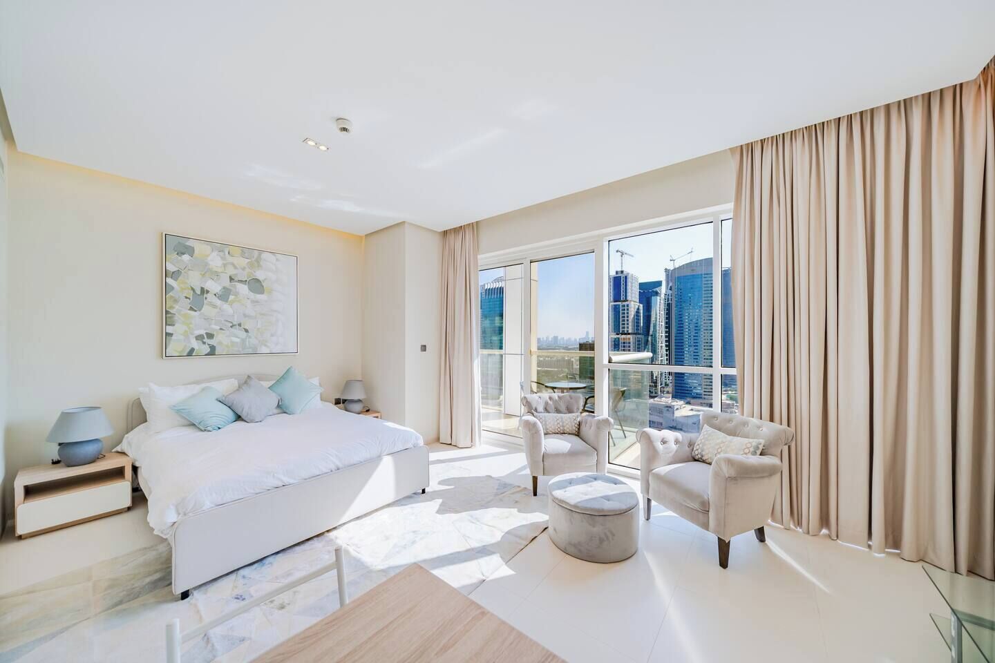 Iron/ironing board, Internet, bed sheets