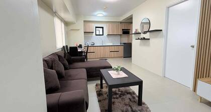 Cozy 1-bedroom 54.5 sqm apartment with AC in lovely Tagaytay City with balcony