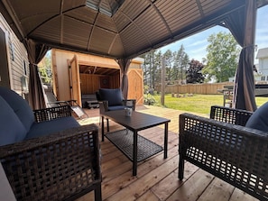 House, 3 Bedrooms, Balcony | Terrace/patio - Spring Is Near, Relax and Warm Up Here (Summerside)