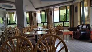 Restaurant - The Joy Hotel Voi (Voi)