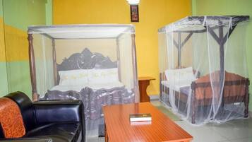 Deluxe Triple Room, City View | Free WiFi, bed sheets