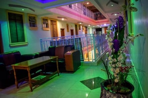 Interior detail - The Joy Hotel Voi (Voi)