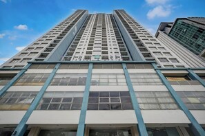 Exterior - OYO 95111 Patria Park View (Jakarta)