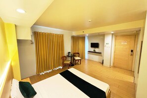 Free WiFi - Foura Suites Makati (Makati City)