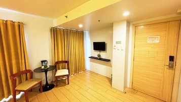 Deluxe Room | Interior