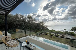 Property grounds - Villa Elais - Villa with a pool and sea views (Agios Mathaios)