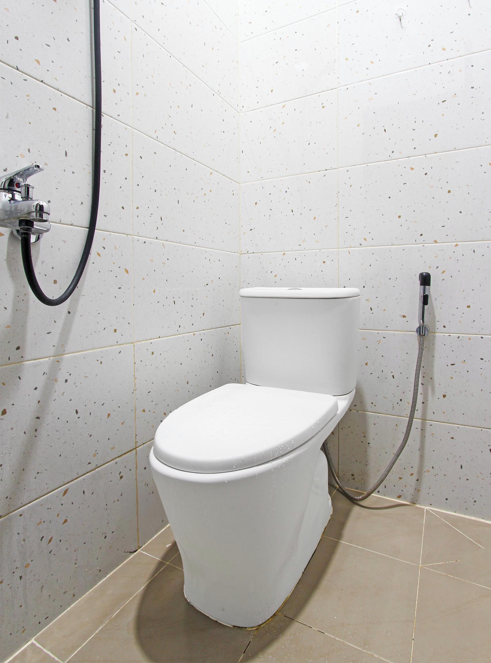 Deluxe Twin Room | Bathroom | Shower, towels