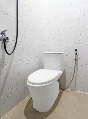 Deluxe Twin Room | Bilik Mandi | Pancuran mandi, tuala disediakan 