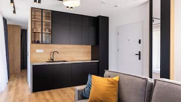 Apartment, Balcony | Laptop workspace, free WiFi, bed sheets