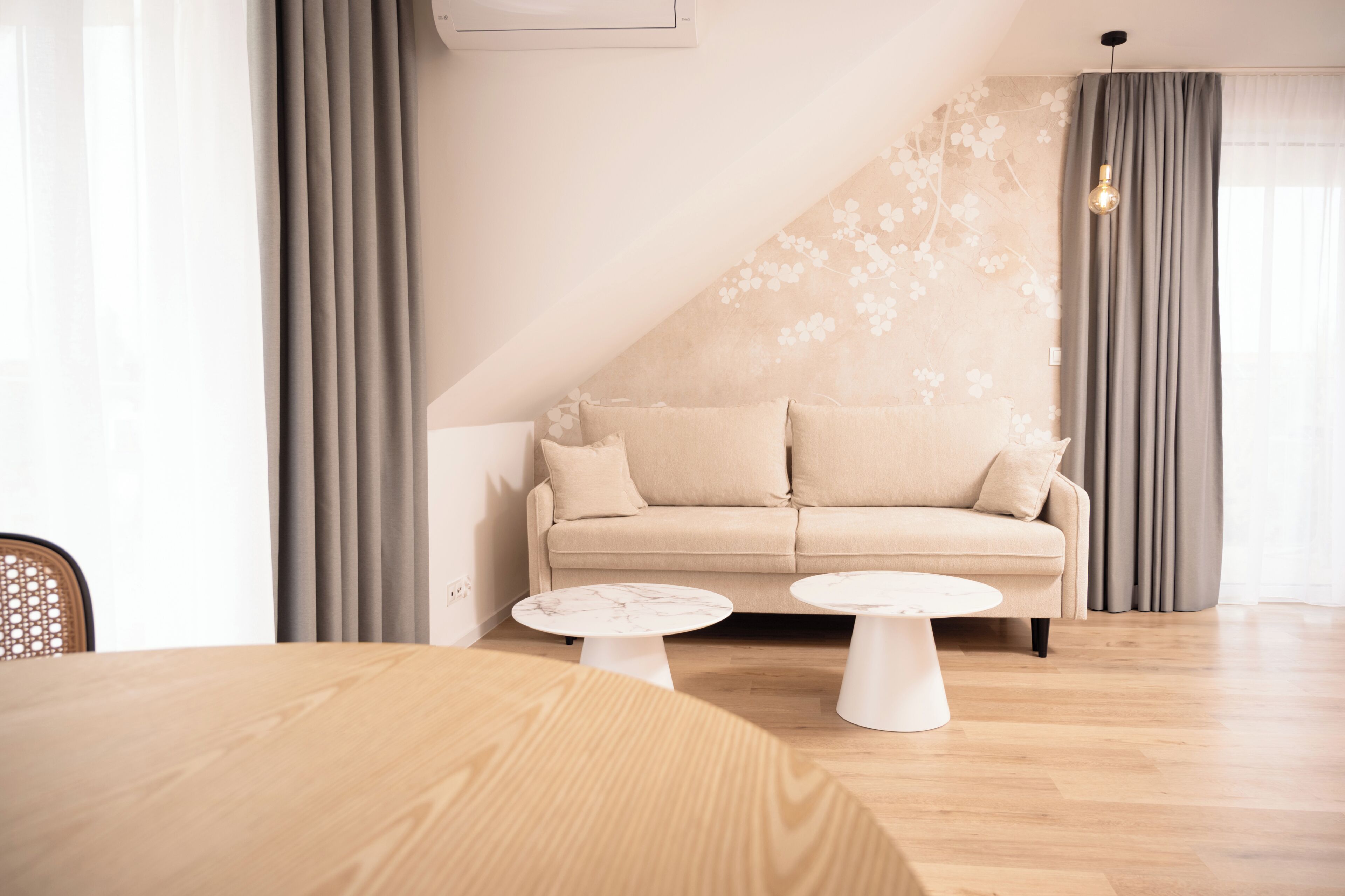 Apartment, Balcony