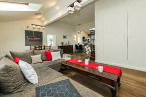 Télévision à écran plat