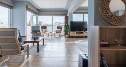 Melograno 2-BR Apt. & Terrace in Larnaca