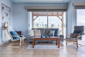 Living room - Melograno 2-BR Apt. & Terrace in Larnaca (Larnaca)