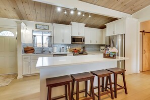 Fridge, microwave, stovetop, dishwasher - Clear Lake Gem on Canal w/ Dock: Dogs Welcome! (Lakeport)