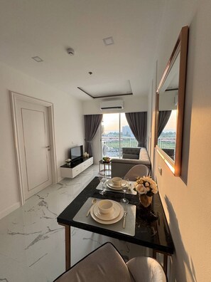 Living area - GSR-Empire Tower (Pattaya)