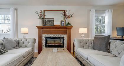 Family Fun on Lake Bemidji! Spacious Home w/ Yard