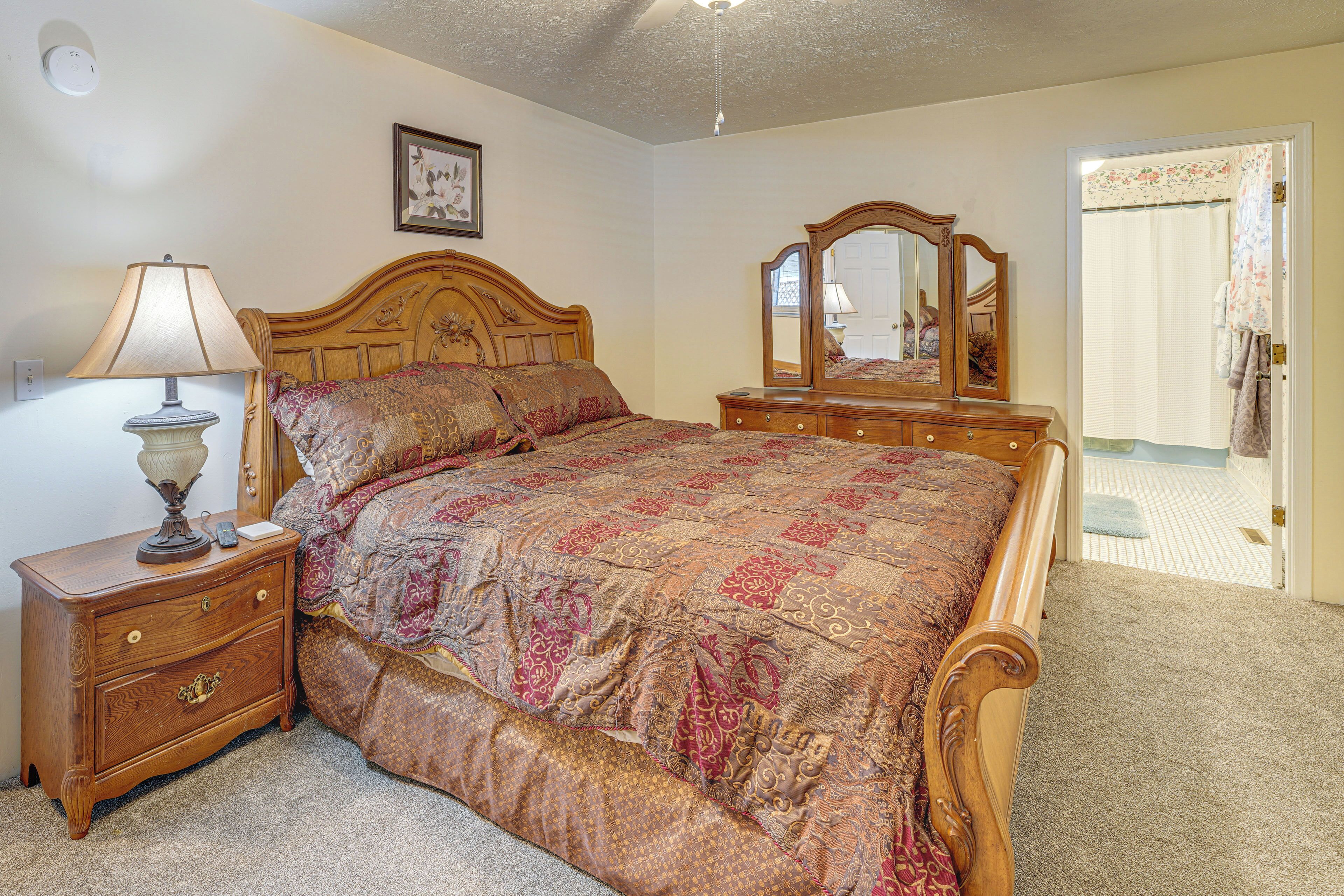 Fer et planche à repasser, accès Internet, draps fournis