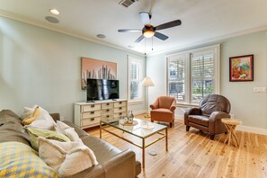 TV, ping pong, books - 1 Mi to Shore! 30A Beach Retreat w/ Porches (Santa Rosa Beach)