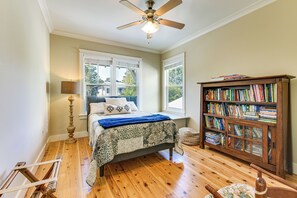 Desk, iron/ironing board, Internet, bed sheets - 1 Mi to Shore! 30A Beach Retreat w/ Porches (Santa Rosa Beach)