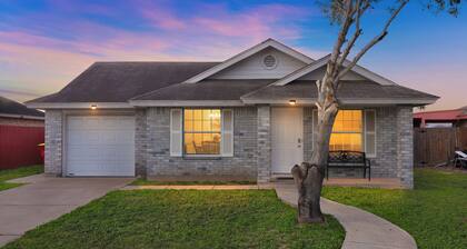 Patio + Hot Tub: Home 6 Mi to Downtown Brownsville