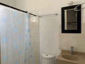 Dusche, Handtücher, Seife, Toilettenpapier