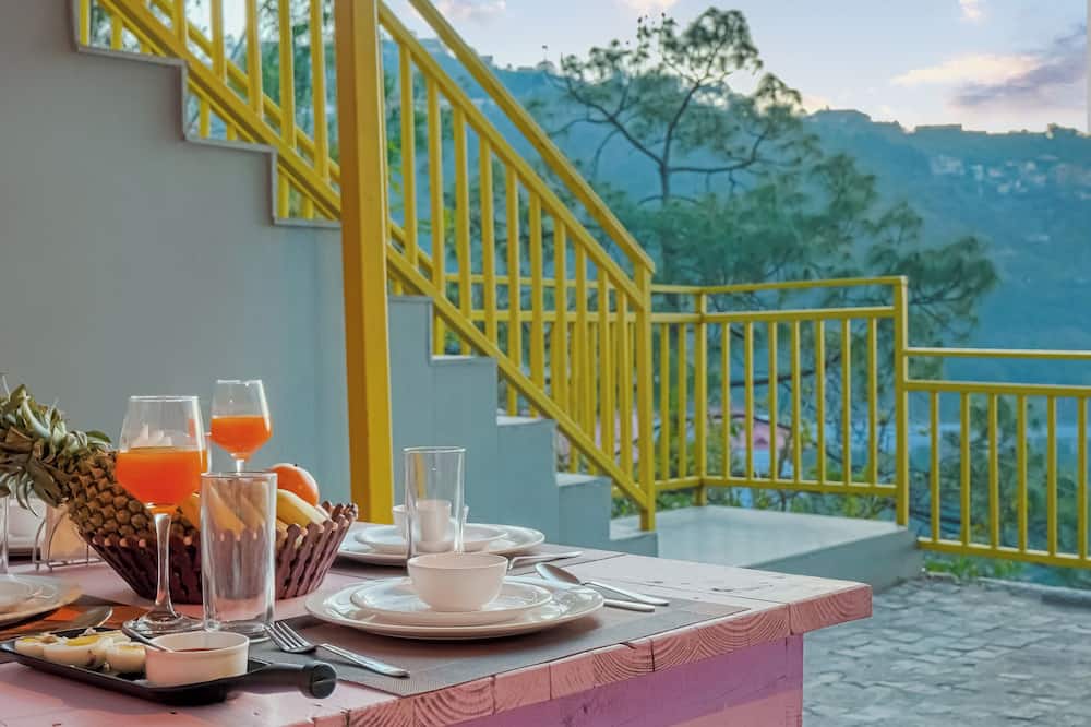 Hillshades 3-BHK With Sit-out Area