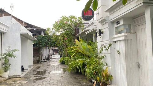 OYO 95132 Kara Homestay Syariah
