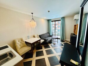 Living area - GSR-Espana condo  (Pattaya)