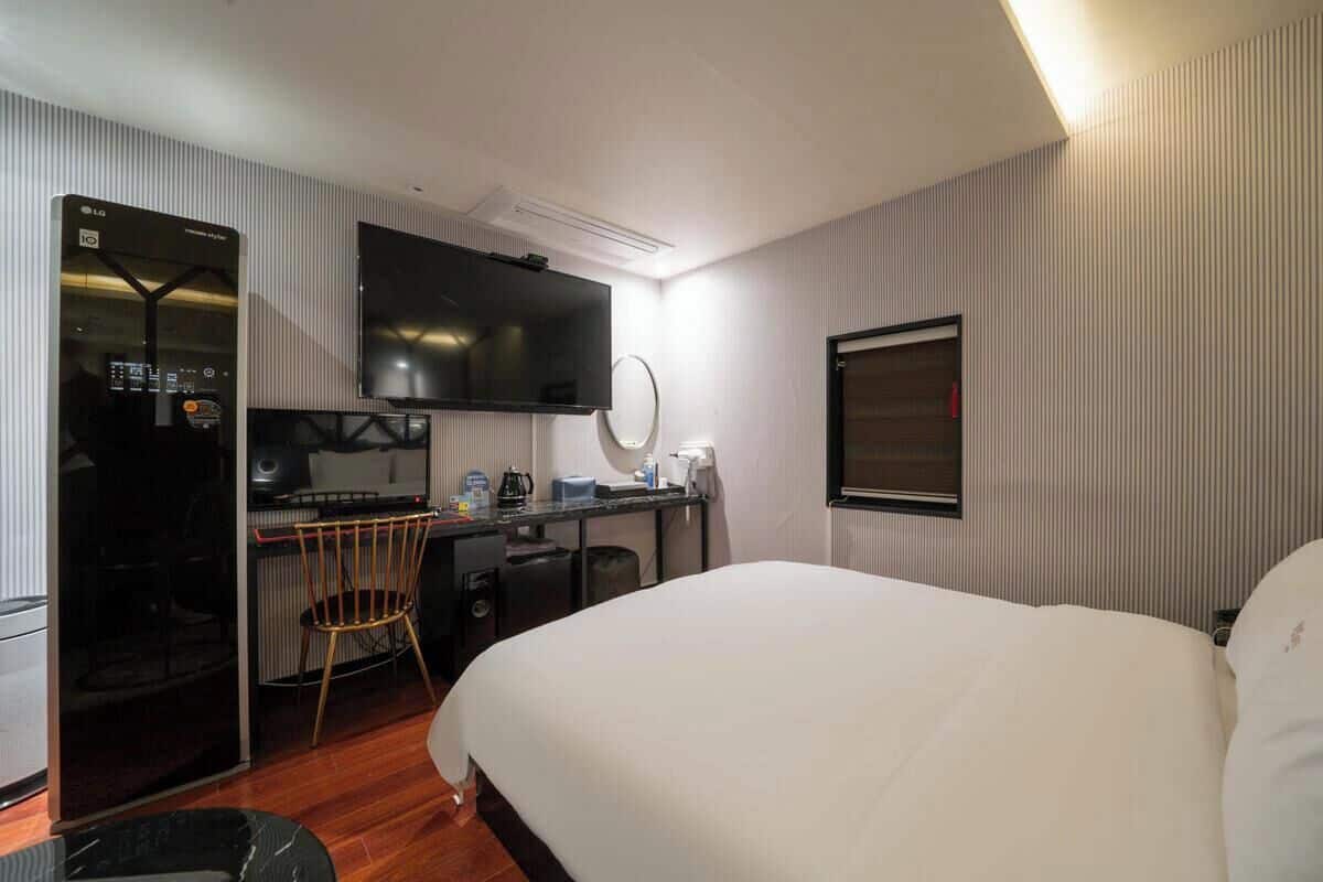 Chambre Double Affaires (LG Styler)