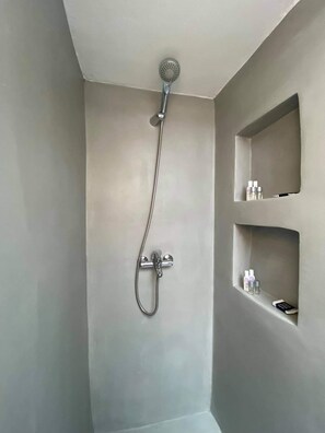 Hair dryer, towels, soap, toilet paper - Spitaki House in the old town (Paros)