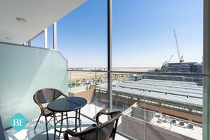 Apartment, Balcony | Outdoor dining - -Bloomfields Premium STU in Oasis Mas (Abu Dhabi)