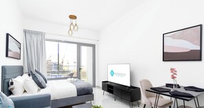 Apartamento, sacada | Ferros/tábuas de passar roupa, Wi-Fi de cortesia