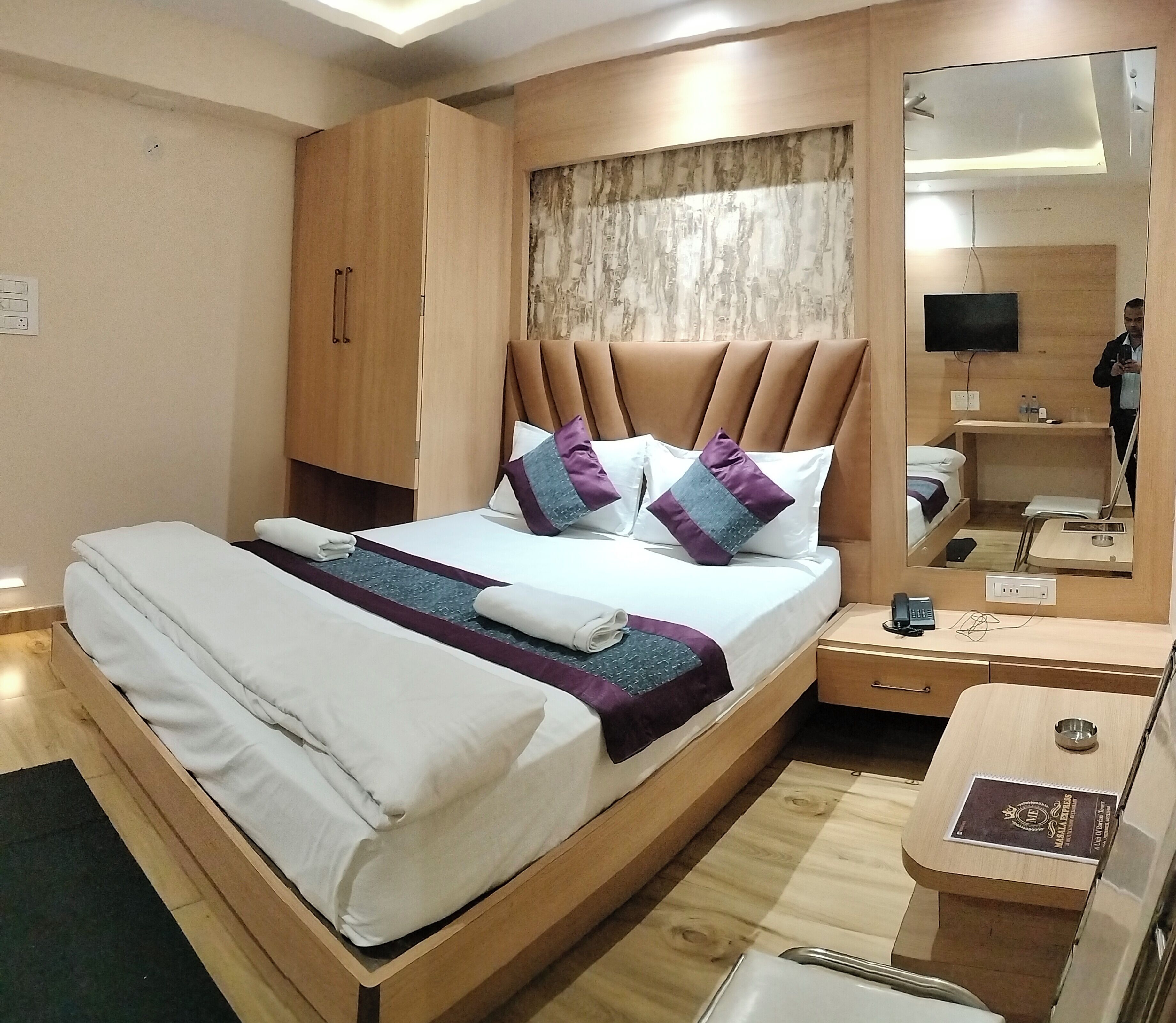 Deluxe Double Room | Free WiFi