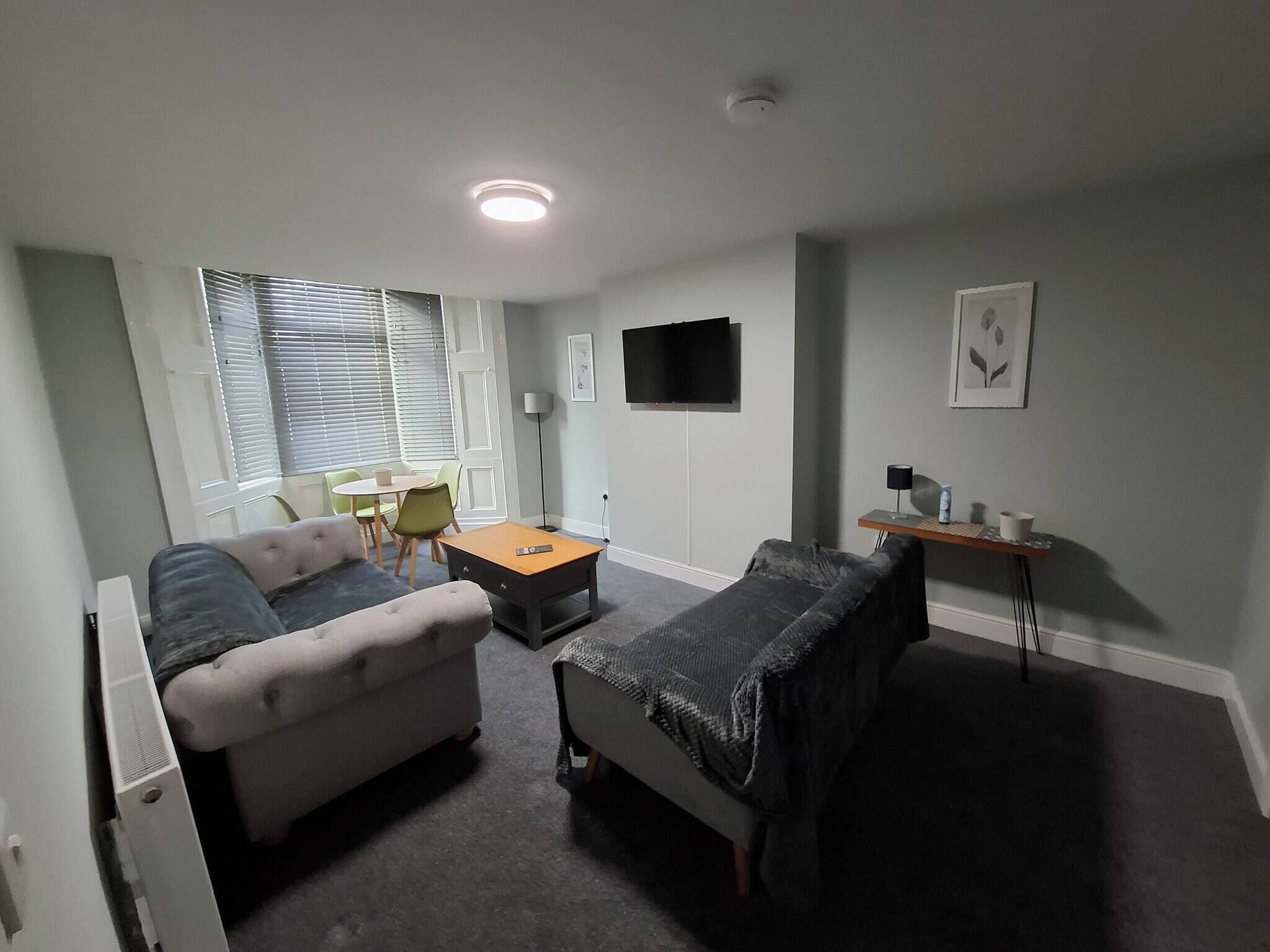 Hus, 4 soverom, røyk | Oppholdsrom