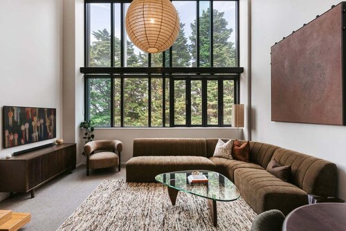 Tree Tops Loft - Stylish, Private 2-Bedroom Retreat in Mount Maunganui