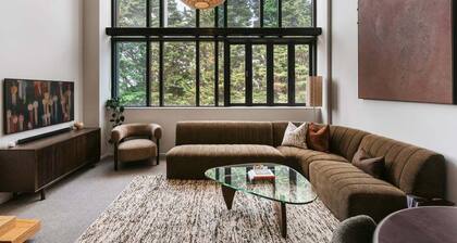 Tree Tops Loft - Stylish, Private 2-Bedroom Retreat in Mount Maunganui