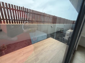 Apartment, 2 Bedrooms, Balcony | Interior