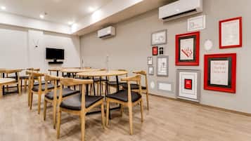 House | Dining