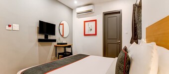 Collection O Near Kohat Enclave Metro Station