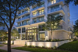 Exterior - Dolce by Wyndham Miami Beach (Miami Beach)