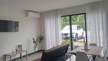 Apartment, 3 Bedrooms, Accessible, Private Pool | Interior