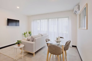 Living room - Condominio Novatriana - SJO Airport (Alajuela)